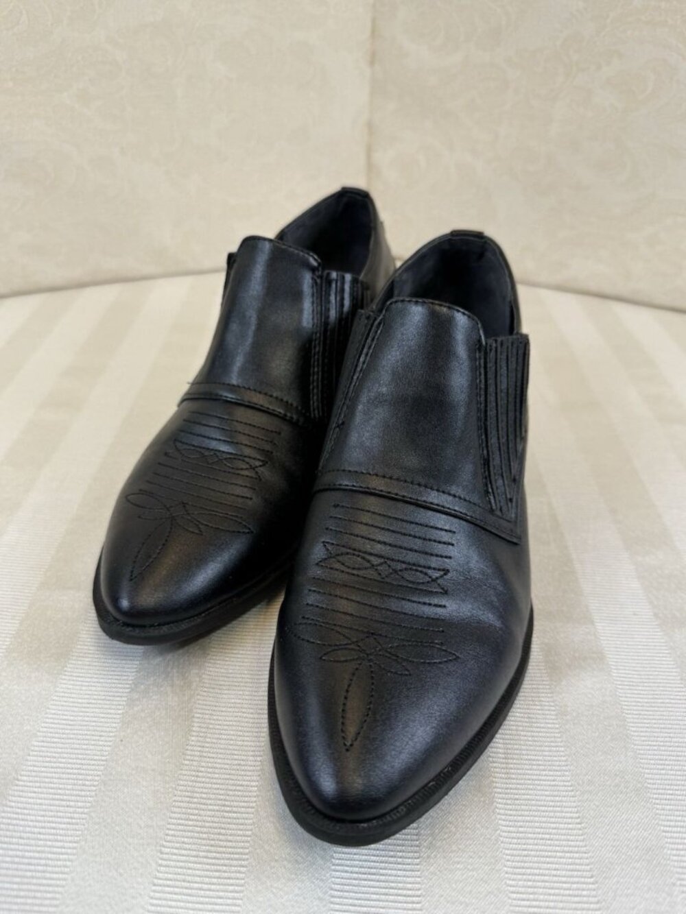 Circus By Sam Edelman Western Short Bootie Boot Pointed Toe SIZE 8 Black - Picture 4 of 13